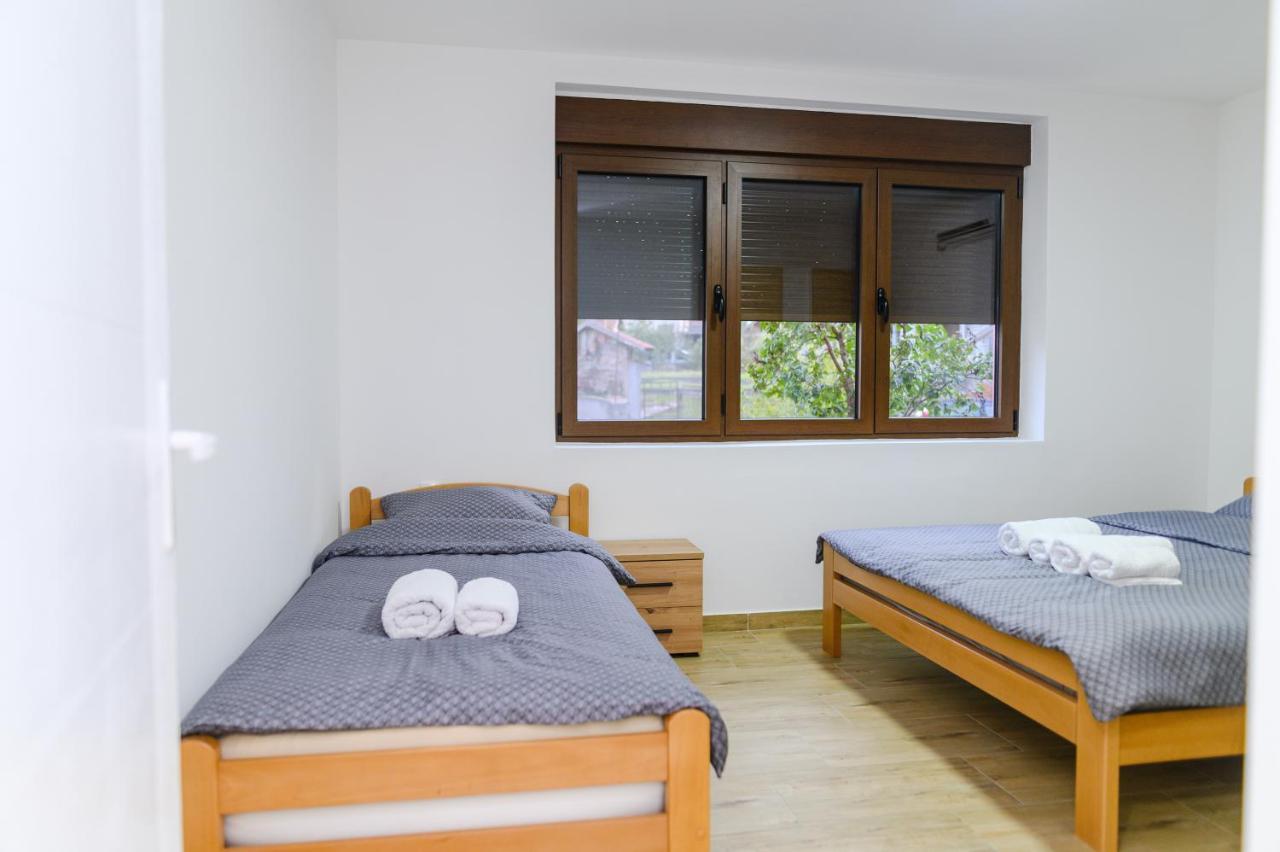 Apartman Dina سوكو بانيا المظهر الخارجي الصورة