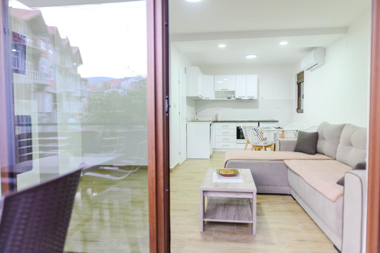Apartman Dina سوكو بانيا المظهر الخارجي الصورة