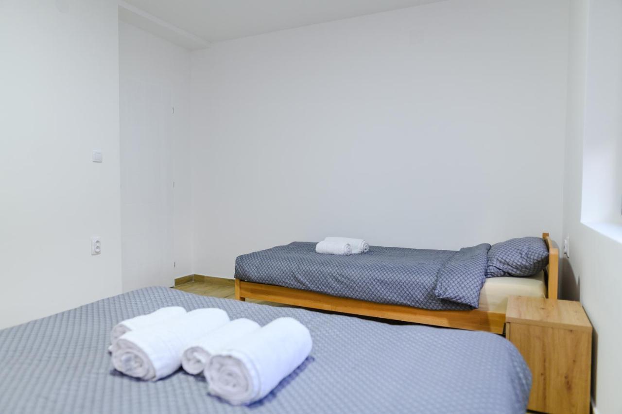 Apartman Dina سوكو بانيا المظهر الخارجي الصورة