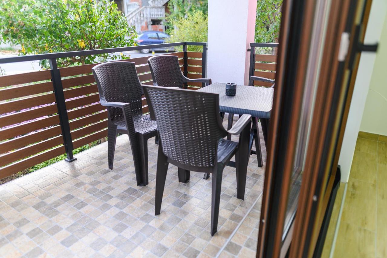 Apartman Dina سوكو بانيا المظهر الخارجي الصورة